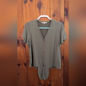 Green Envelope Olive V-Neck Button-Down Shirt